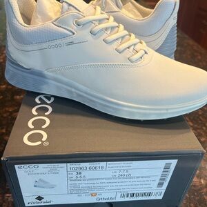 Brand new!  ECCO brand women’s golf shoes - Size 7-7.5
